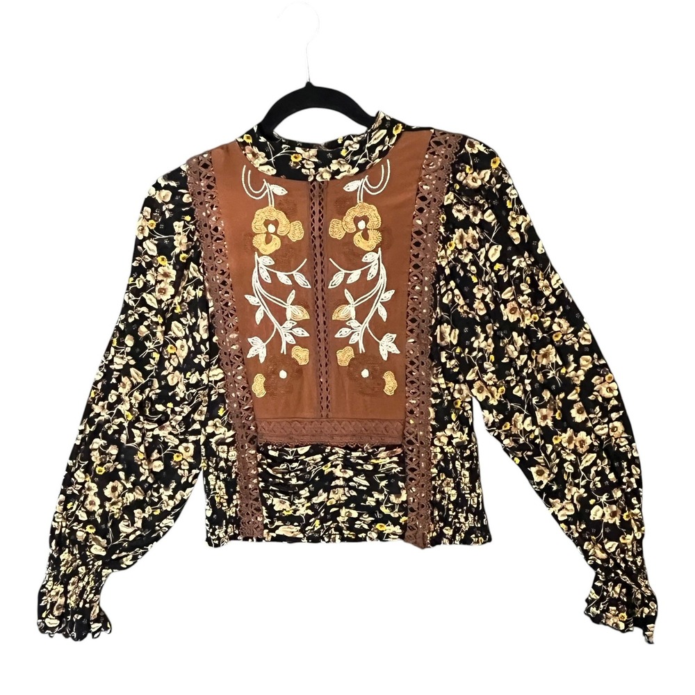 Sterling &Stitch Floral Embroidered Blouse Small Open Back Festival Boho Western